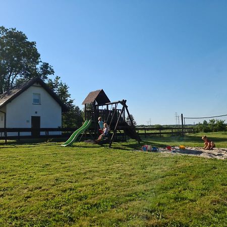 Domki Nad Morzem W Ledzinie Wybrzeze Rewal Niechorze Exterior foto